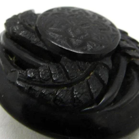 Antique Victorian Carved Jet Mourning Brooch Fern Frond Design - Picture 4 of 8